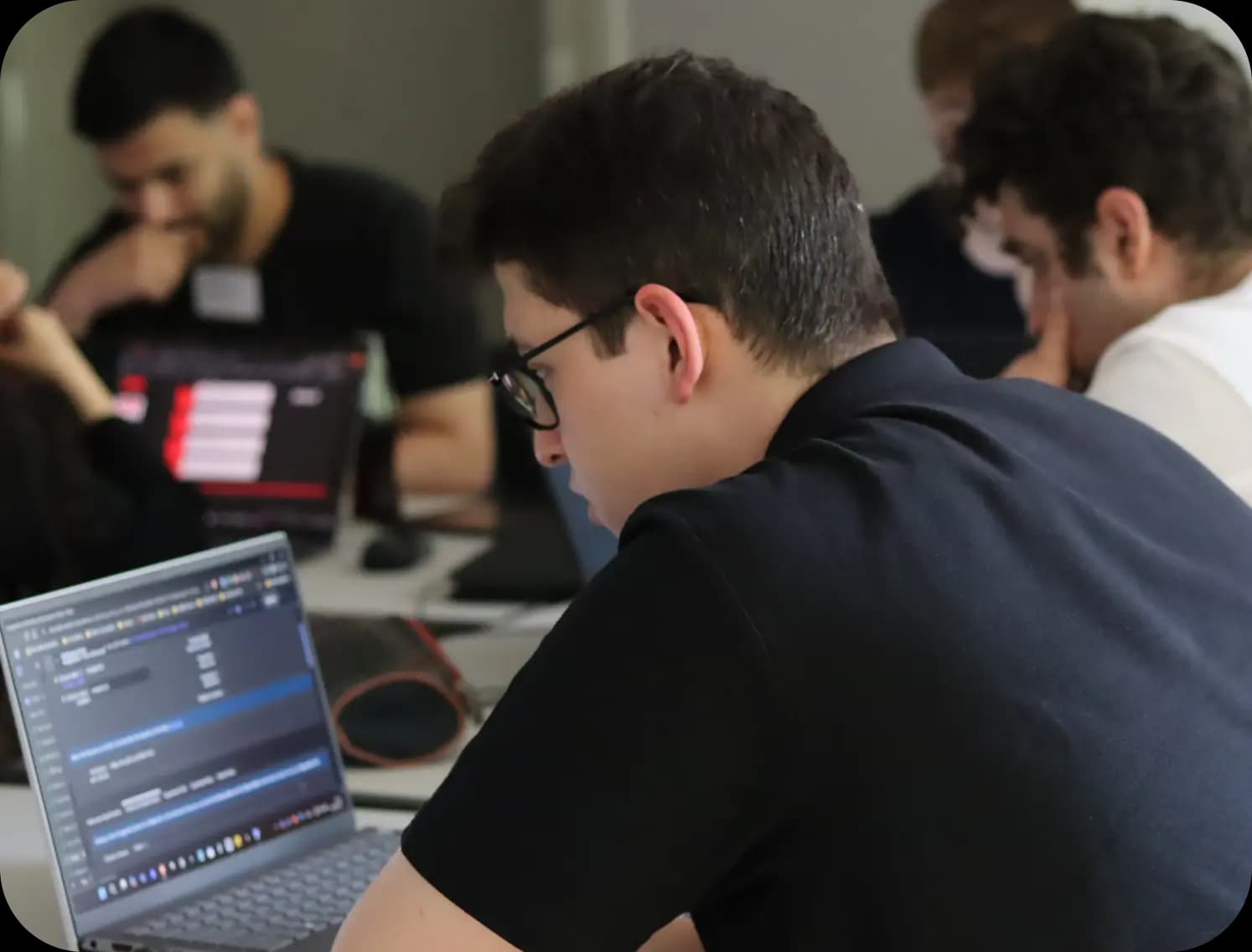 Studierende bei snacc-it